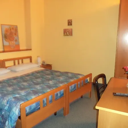Hotell Il Nibbio Magreglio